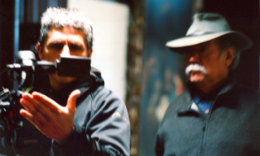 Inti Briones y Raúl Ruiz en el rodaje de La mansión Nucingen (2008). Foto de Jean Marc - Barr