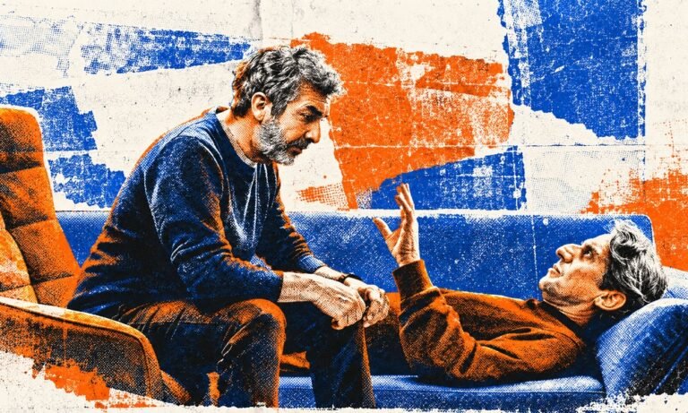 Ricardo Darín y Diego Peretti en Lo dejamos acá, fotograma intervenido en estilo pop azul, naranja y blanco.